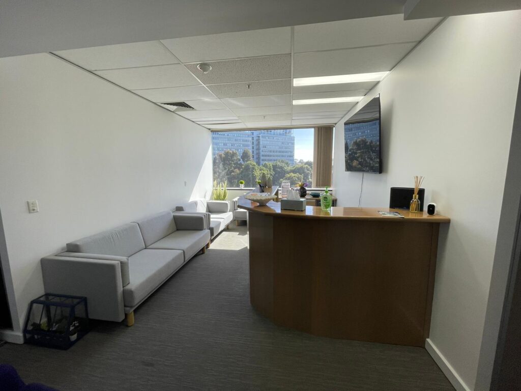 Melbourne furnished clinics for rent